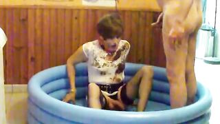 amateur shemale golden shower and scat porn