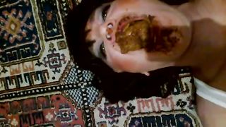 scat queen shemale eating her own poop