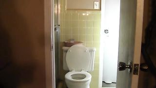 Sexy BBW European pooping in toilet