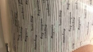 Amateur girl pooping in her panties