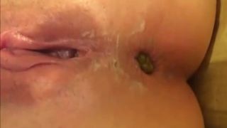 Amateur girl masturbating with her poop