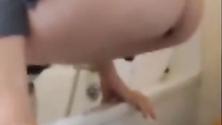 Amateur wife shitting on bathroom floor