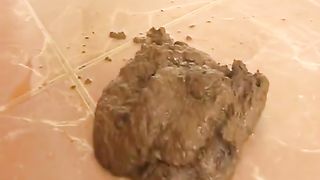 Real mess between her butt cheeks