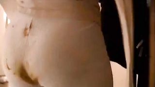 Brunette babe shitting in her white pants