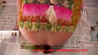 Blonde babe dropped a big pile of poop