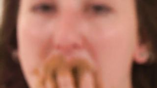 Giving the perfect scat blowjob