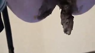 Creampied milf did a mess between her butt cheeks