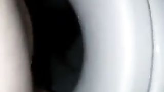 BBW shitting in toilet