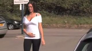 Showing her big ass while peeing