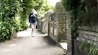 Uk blonde babe peeing outdoor