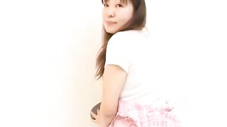 Japanese school girl shitting