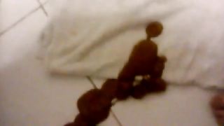 Liquid shit from her fat ass
