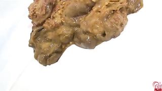 18 year old Japanese pooping in close up