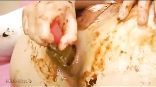 Japanese school girl masturbating with crap