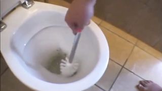 Gigantic bbw shitting