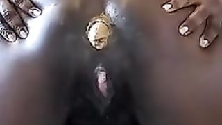 Fat black girl pooping