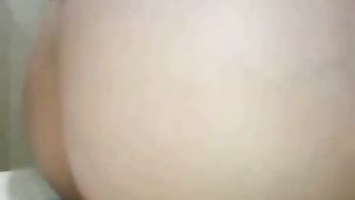 Girl with fat ass shitting