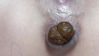 Stuffed her cunt with poop
