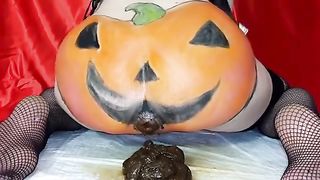 Halloween girl shitting