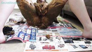 Petite girl masturbates with fresh shit