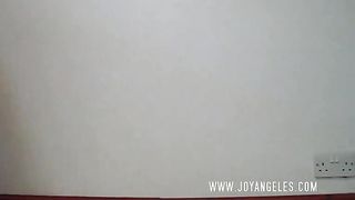 Hot mommy shitting in her panties