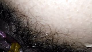 Hairy babe shitting
