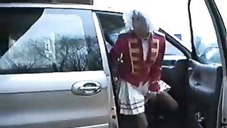 Almost gets into fight for peeing outdoor