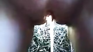 Shaved babe peeing outdoor