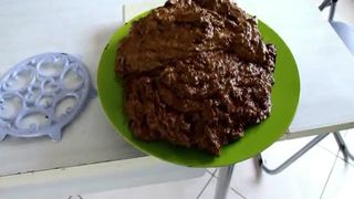 32 Kg of poop on her body