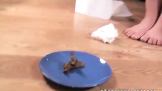 College babe pooping for money