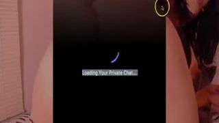 Chubby babe masturbating