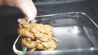 Huge load from her sexy ass