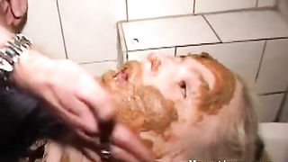 Pooping on blonde girlfriend's face