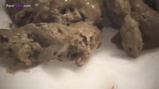 Big pile of shit from curvy ass