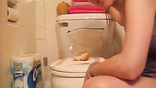 Shitting on a slice of bread