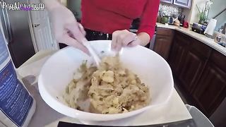 Baking banana stuffed with shit