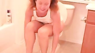 Nice girl shitting