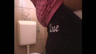 BBW brunette can't wipe her ass