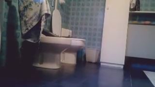 Step sister caught shitting