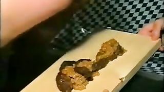 Amateur couple fucking with poop
