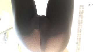Milf dumps a big load in latex leggings