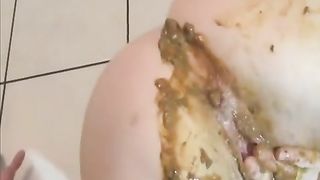 She covered entire body with shit