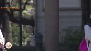 Spying on a hairy babe shitting