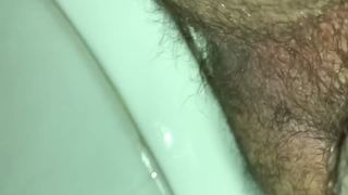 She's pooping in close up