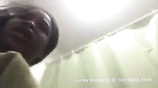 Black girl pooping and she streams it live