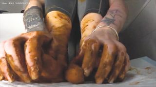 Amazing yoga pants masturbation