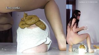 Petite brunette pooping on boyfriend's face