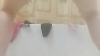 Shitting in doggystyle position