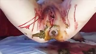 Girl on period masturbating