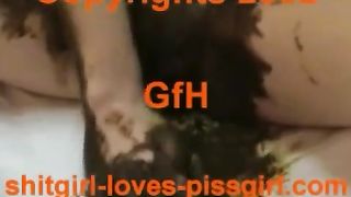 Naughty milf masturbates in unique way